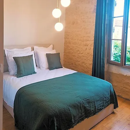 Casita Hyper Centre 3*