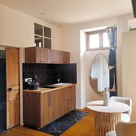 Casita Hyper Centre 3*